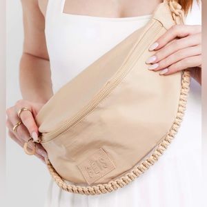 BEIS The Sport Pack in Beige